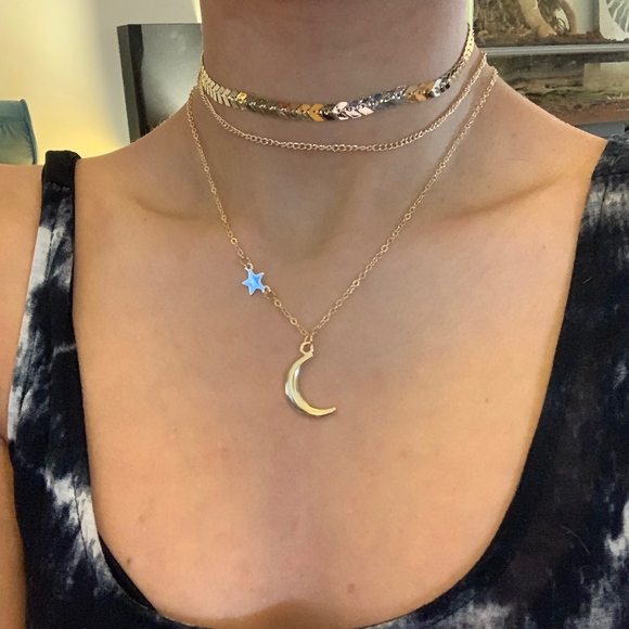 📍BOGO free Moon Star Dainty Necklace Silver Gold - Picture 1 of 7